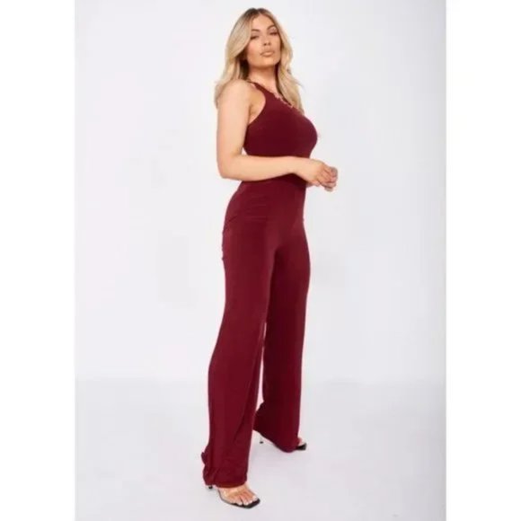 Burgundy Sleeveless Open Back Wide Leg Jumpsuit Playsuit - Picture 10 of 13